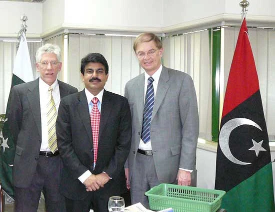 Les collaborateurs de CSI avec Shahbaz Bhatti en mars 2010 à Islamabad. (csi)