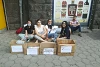 Des élèves de Stepanakert et Hadrut collectent des dons pour aider les personnes touchées par les destructions. Ces deux localités dans le Haut-Karabakh sont sous l’attaque des forces armées azerbaïdjanaises. (fb)