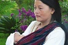 Chassée de son village natal : la chrétienne hmong avec son enfant. (od)