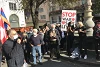 Environ 150 personnes majoritairement arméniennes ont participé à la manifestation pacifique mais fervente en faveur des habitants en détresse du Haut-Karabakh. (csi)