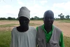Garang Dhor Majok avec le coordinateur de mission CSI Franco Majok qui organise les libérations d’esclaves au Soudan du Sud. (csi)